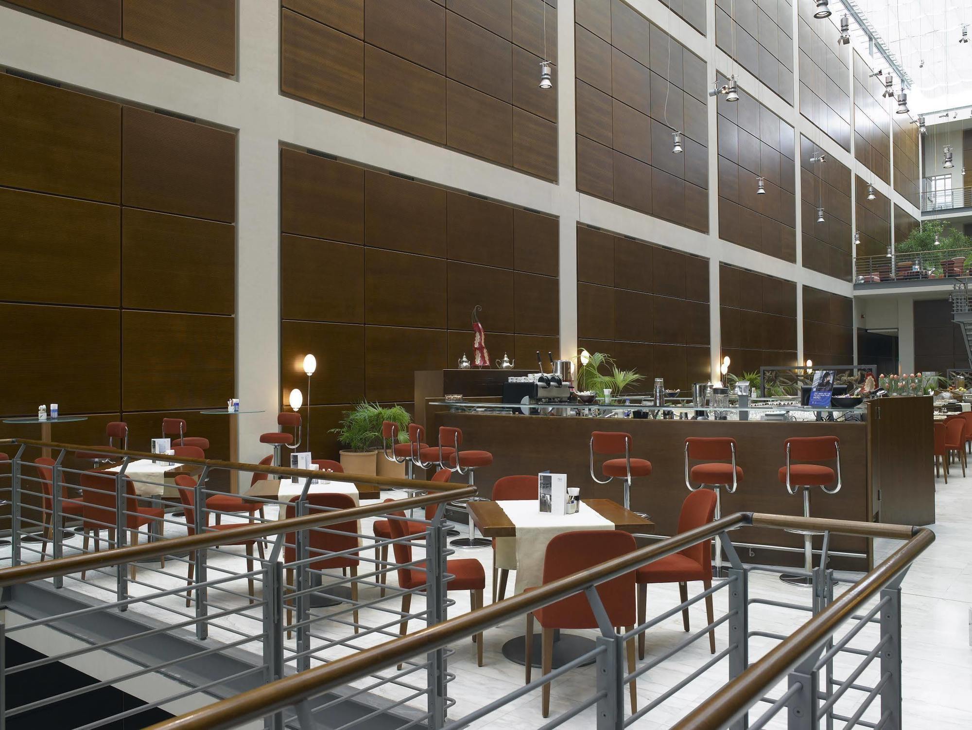 Hotel Doubletree By Hilton Lingotto 4*