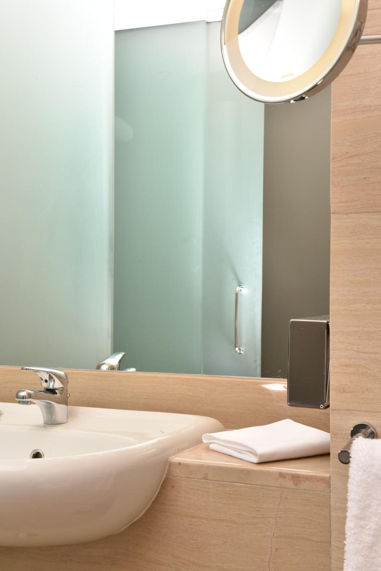 Doubletree By Hilton Lingotto 4* Turin